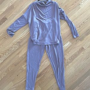 Etam Paris 2 piece loungewear set jogger bottoms long sleeve top pink mauve EUC